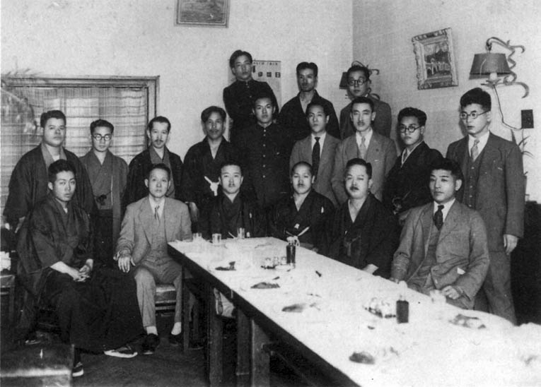 Front row far left: Yamada Tatsuo at the Butokusai in 1938. 