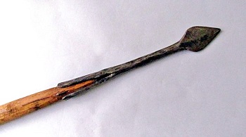 袋槍の接続（穂先がソケット式）。写真クレジット：博士Siegmar Nahser、国立博物館ベルリン-PK、ベルリン民族学博物館、備品番号 ID 6968）